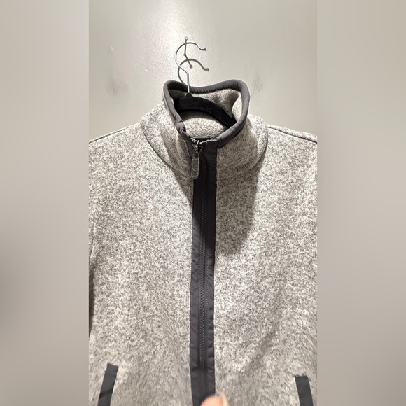 Lululemon Its Fleecing Cold Zip Up
Heathered White / Dark Carbon - Picture 3 of 8